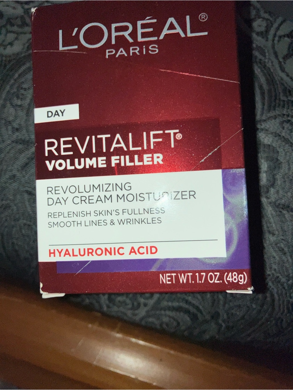 L'Oreal Revitalift Volume Filler Day Cream Moisturizer - Red and Purple Accents